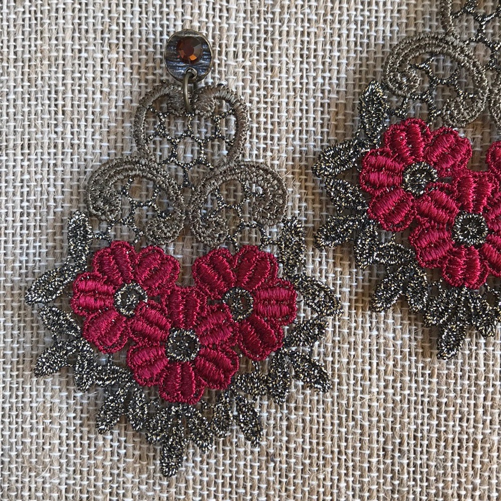 Spanish Lace Earrings - Picture 2 of 4